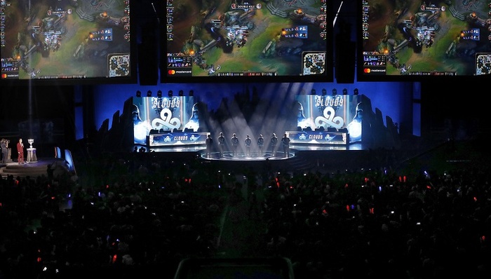 普遍具备两 普遍具备两